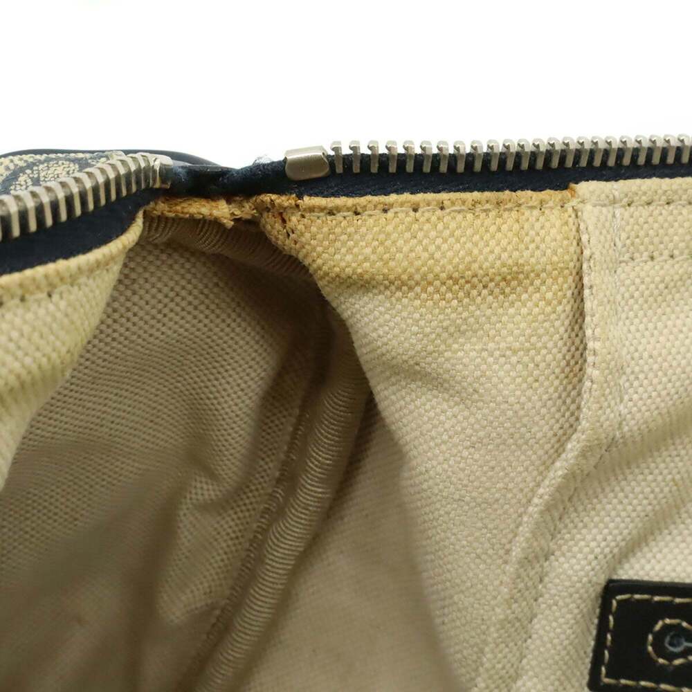 GUCCI Authentic Cream Leather Shoulder Bag - Picture 8 of 10